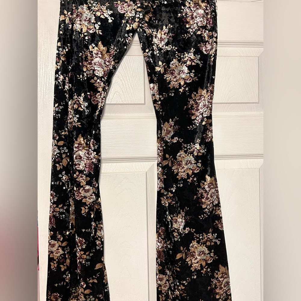 CHARLOTTE RUSSE